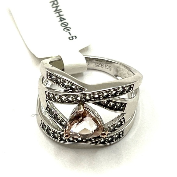 Ring Pink - Clear Quartz Anniversary or Wedding Band size 6 Sterling Silver 925 - Picture 6 of 11